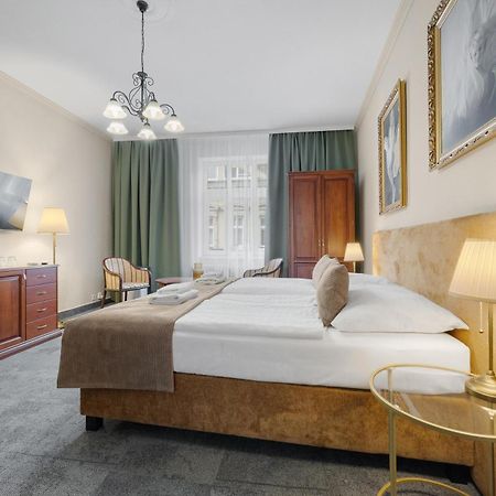 Hotel Reverie - Dependance, Check-In At Metropolitan Star Bratysława Zewnętrze zdjęcie