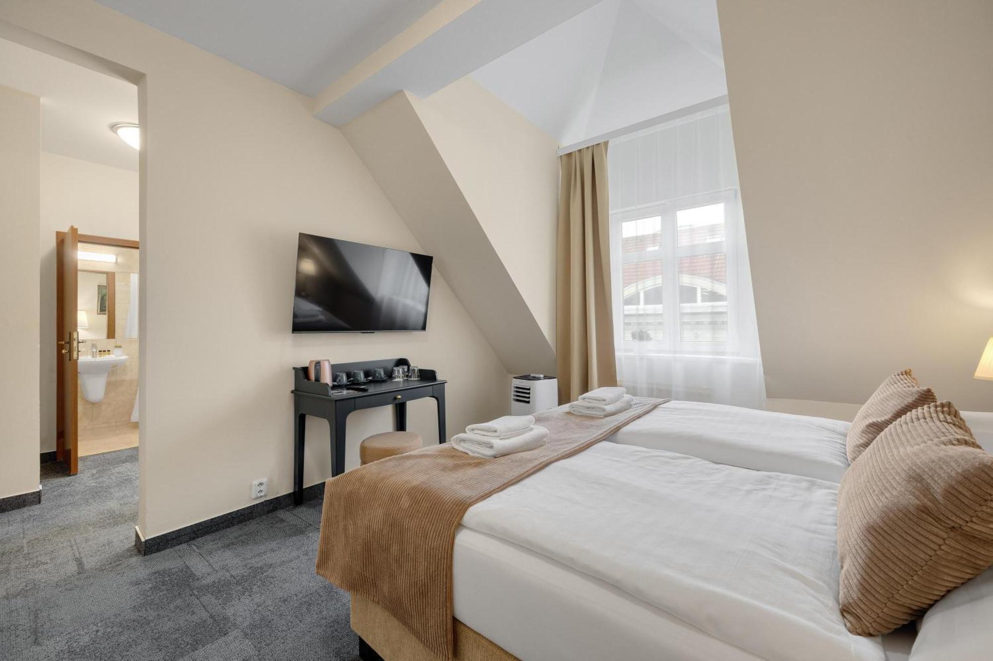 Hotel Reverie - Dependance, Check-In At Metropolitan Star Bratysława Zewnętrze zdjęcie